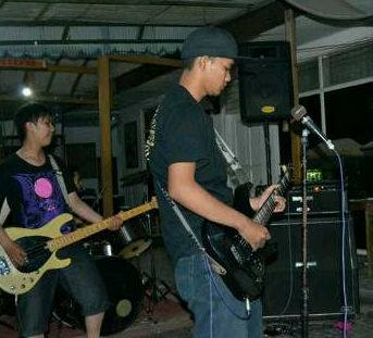 NERVOUS STRAIN tweet media