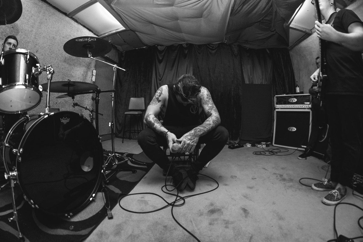 HavocBand's tweet photo. Great show last night Thanks to Jack @PhoenixTouring &amp; everyone who made it Watchout for Havoc new stuff #HavocAus http://t.co/7CxsCbUPlX