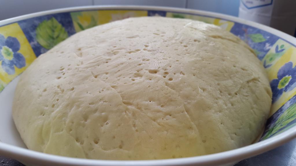 AKenyanGirl's tweet image. #SundayBakes #TwistedBread 

Shaping the loaf: instagram.com/p/4MHkm6rOx-/
#MkeNyumbani #Nomenoms