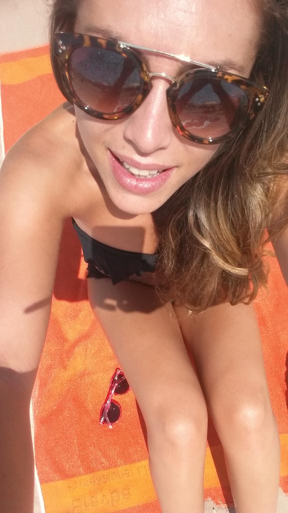 Selfie_Famous's tweet photo. Selfie de la guapisima actriz NAZARET ARACIL @nazaretaracil24 es una artistaza y nos conquista siempre!! Gracias😘😘 http://t.co/Vgd9gNpQQQ