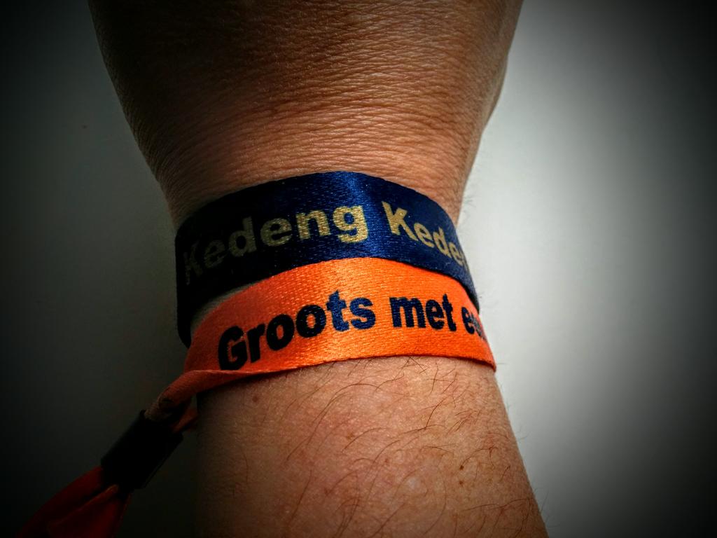 #grootsmeteenzachteg dubbelspel <a href="/Guusmeeuwis/">Guus Meeuwis</a> <a href="/PhilipsStadion/">PhilipsStadionEvents</a> ! #LieverOpHetVeld!