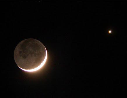 LUCKNUTGENCY's tweet photo. [#MoonDorm] You used to be sky in our planets! @vnskyr99 Be grown in #MoonDorm ! Put #VenusMoon on ur loct/bio😘 http://t.co/e6PKwBUkLZ