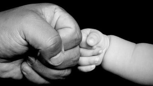 aibubears's tweet photo. Her durumda yanımızda olan babalarımızın babalar gününü kutlarız. http://t.co/lBOxSuHmsQ