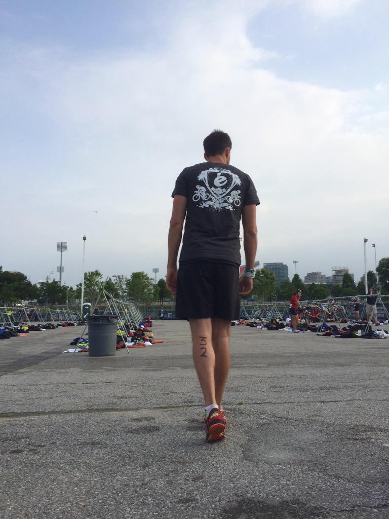 Swim done. <a href="/ryanpawliw/">Ryan Pawliw</a> on the bike. Stu looking ready to scorch the run! <a href="/TeamAPTri/">Team AP</a> <a href="/TriathlonTO/">Toronto Triathlon Festival</a> #relay #GoldOrBust