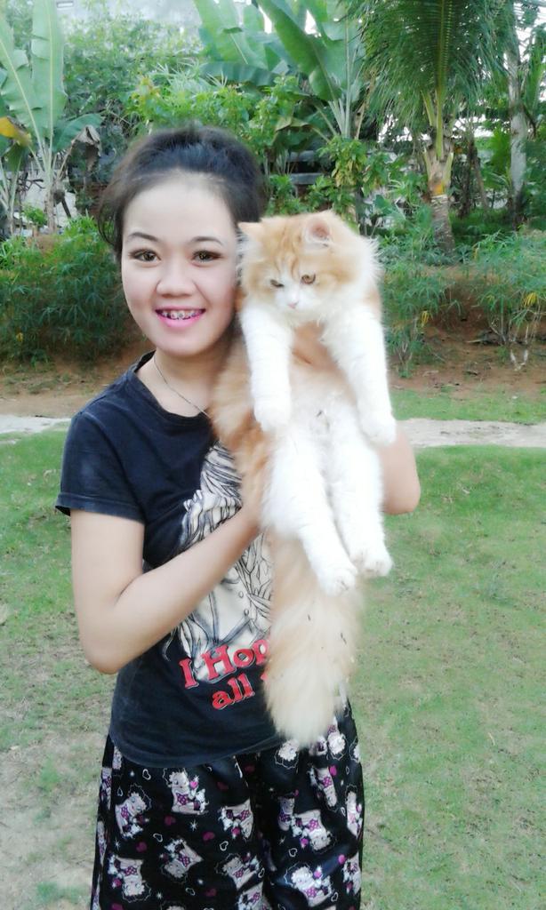 Im_Revhi's tweet photo. Selfie wff popo kesayangan😍😘😘😁 http://t.co/Rsh6WfB97y