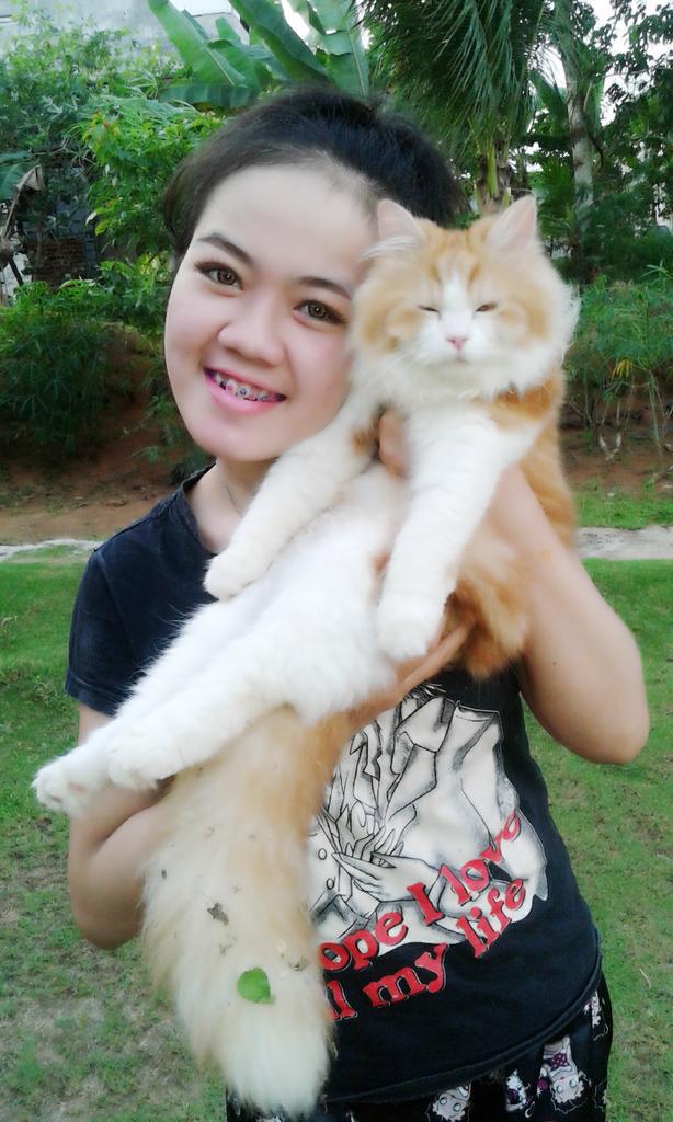 Im_Revhi's tweet photo. Selfie wff popo kesayangan😍😘😘😁 http://t.co/Rsh6WfB97y