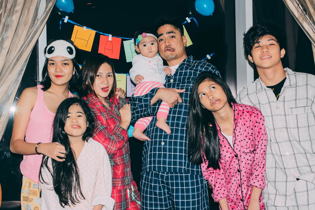 ranzkyle's tweet photo. Fathers Day Celebration last night with the fam! Happy Father's Day to all the dads! 😁👌 http://t.co/eFup13wI3M
