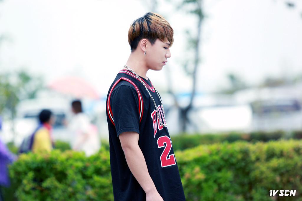 1vscn's tweet photo. 150530 부산항축제 #원보이시스 #E_Stun 원본:http://t.co/klRJgHYw2L 💕 http://t.co/ci2xA9KCFZ