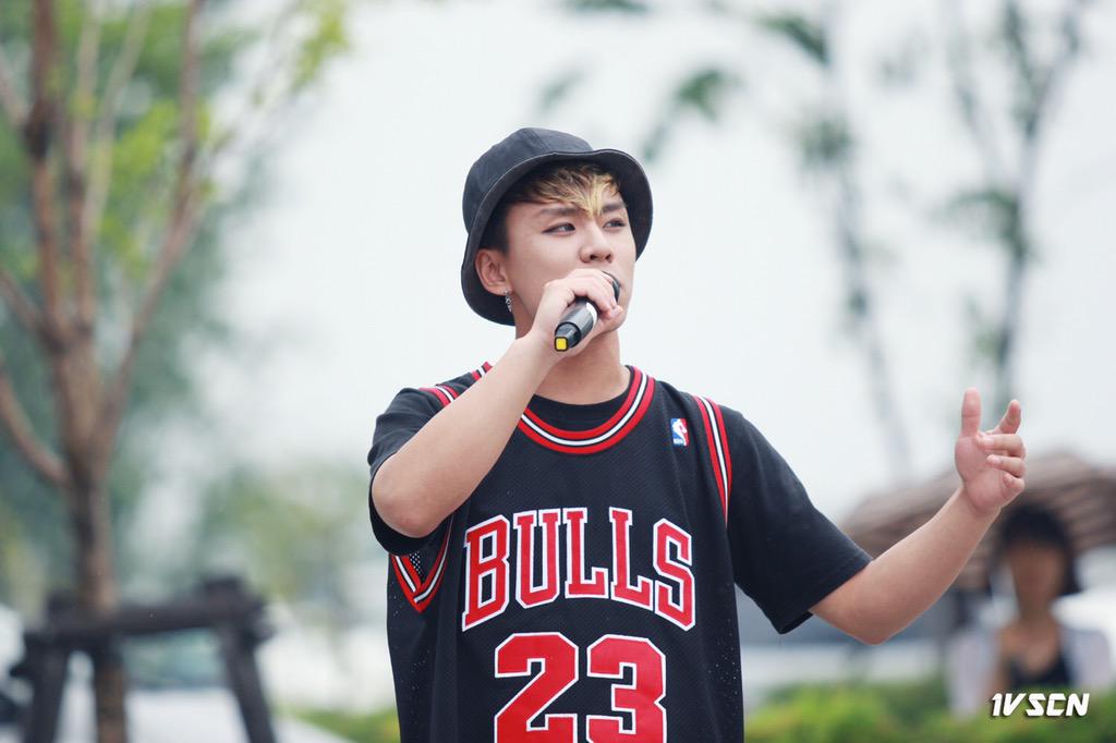 1vscn's tweet photo. 150530 부산항축제 #원보이시스 #E_Stun 원본:http://t.co/klRJgHYw2L 💕 http://t.co/ci2xA9KCFZ