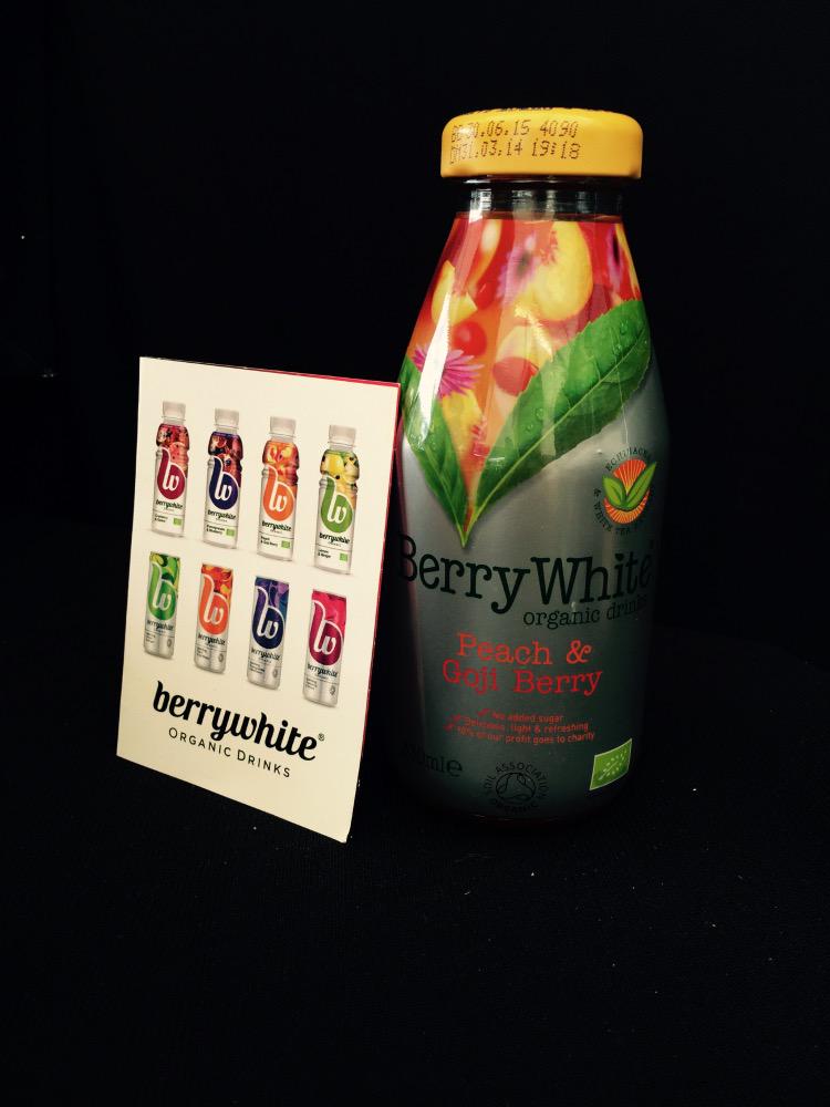 More heathyness with berrywhites drinks| Peach and Goji Berry| @DrinkBerryWhite #healthy #taste #flavourcombination