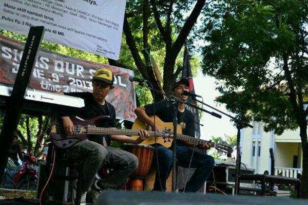 NERVOUS STRAIN tweet media