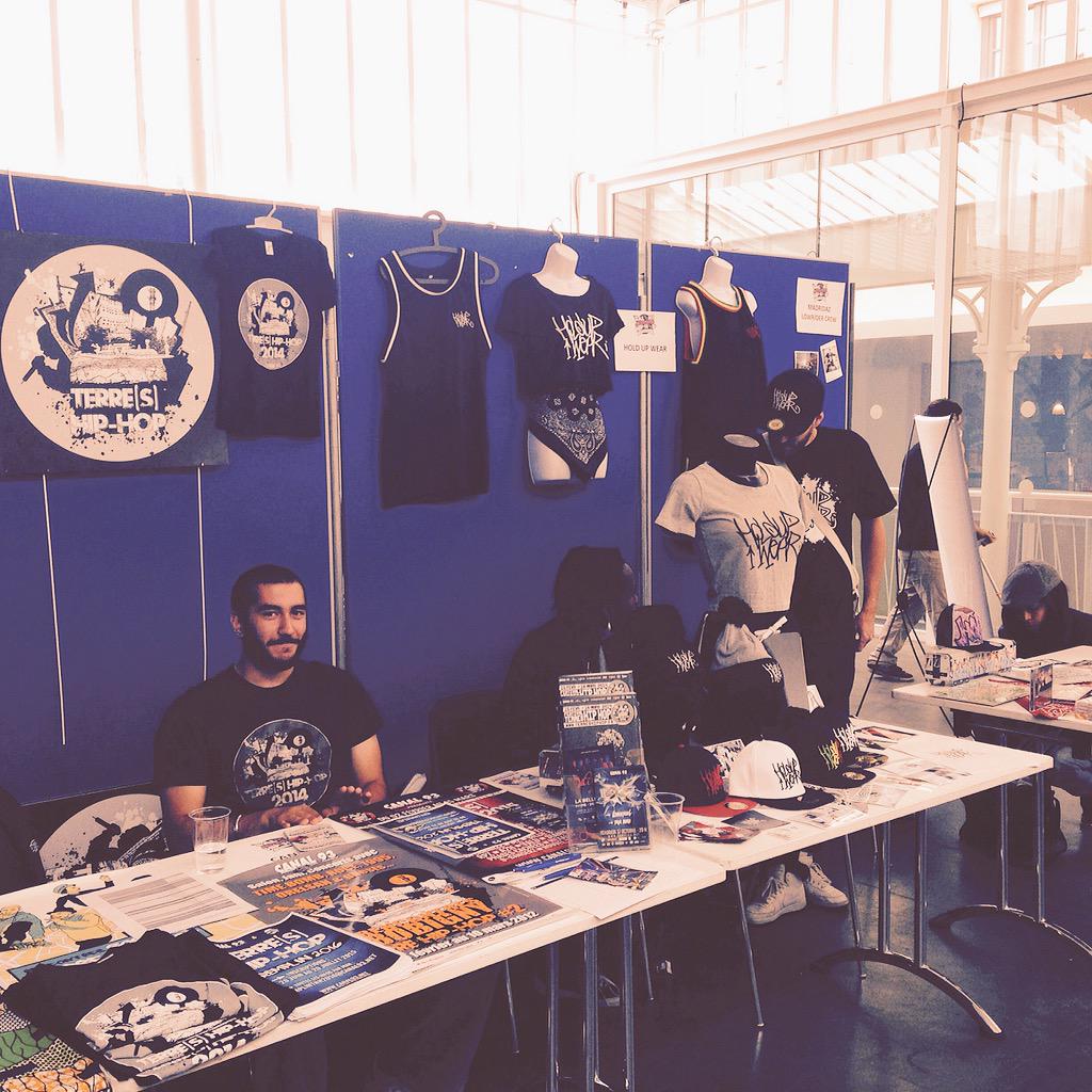 Canal93Bobigny's tweet photo. [hiphop] En place au #salondesactivistes de #esprim et #PHH15. Welcome!! #HipHop #activistes #peace http://t.co/QXvPcWE4sr