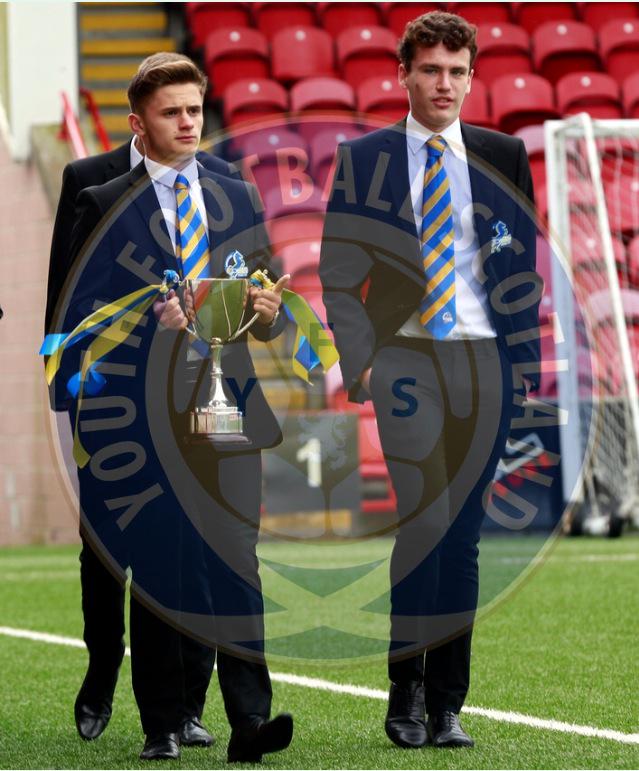 98_colts's tweet photo. Cumbernauld Colts 1998's Season 2014/15. Minus a few players. (Photos: @yfst) #CCFC http://t.co/oBSAQgxRGR