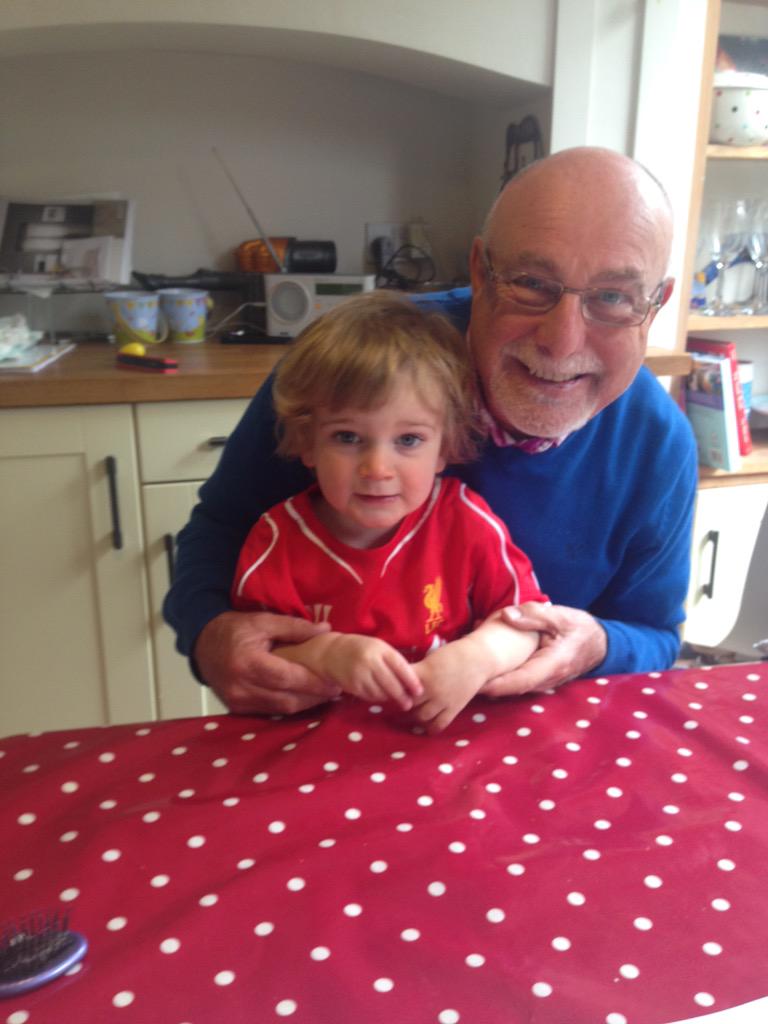 credders22's tweet photo. My wonderful dad and grandad! Happy Father's Day xx http://t.co/4OI9aAacm0