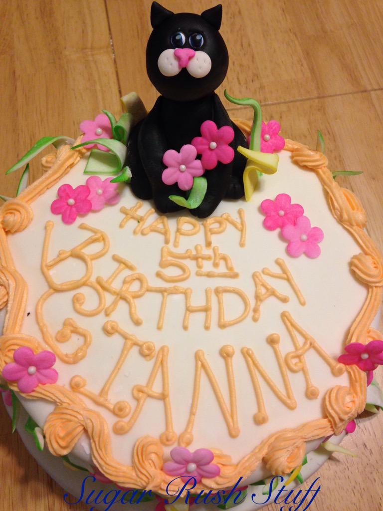 SugarRushStuff's tweet photo. #kitty #kittycake #cake #fondant #fondantflowers #birthday #birthdaycake by #SugarRushStuff http://t.co/VHo8QKSKno