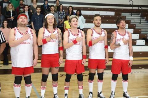 bcsaturdays's tweet photo. #1DForMMVA esse dia foi loco http://t.co/TbQx35ViVu