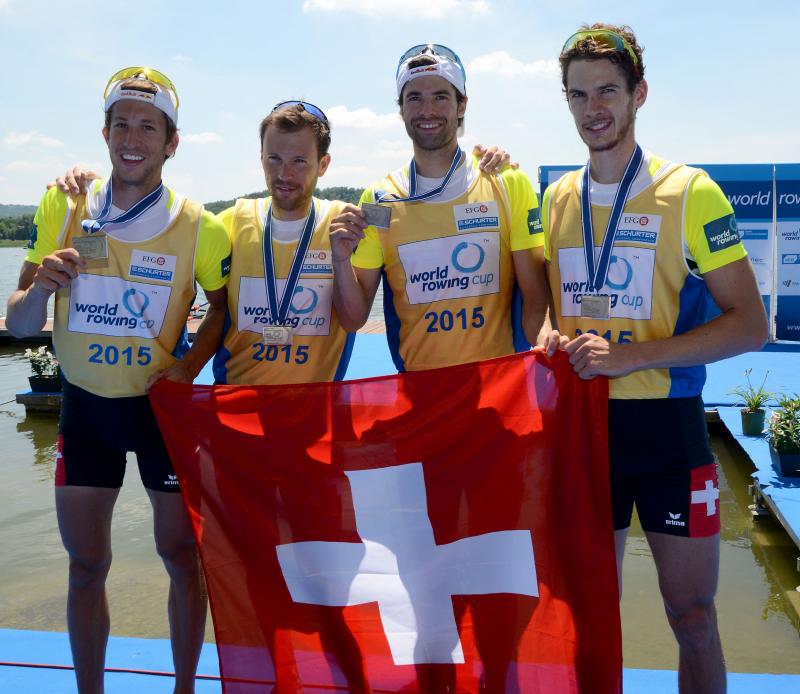 swissfour's tweet photo. Yes! Silbermedaille an #WRCVarese und noch immer Weltcup-Leader!
@swissrowing #silver #yellowjersey #maillotjeune http://t.co/dFWh0YnPKL