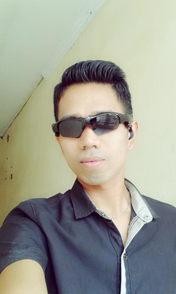 hendriasnyah's tweet photo. @dudley_wendy http://t.co/PiOC5J5Unt