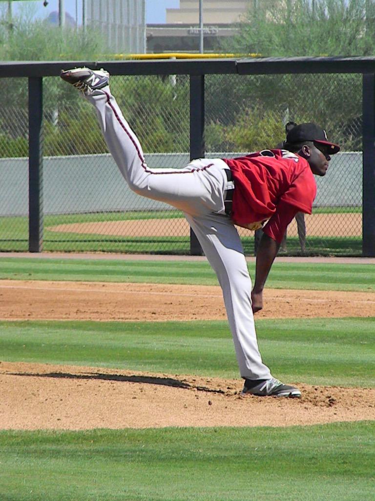 SPORTalkBraves's tweet photo. RETWEET if you're excited about the newest #Braves acquired from the #dbacks @_YoSoy_Touki and Arroyo #MLB http://t.co/982JiJ11ep