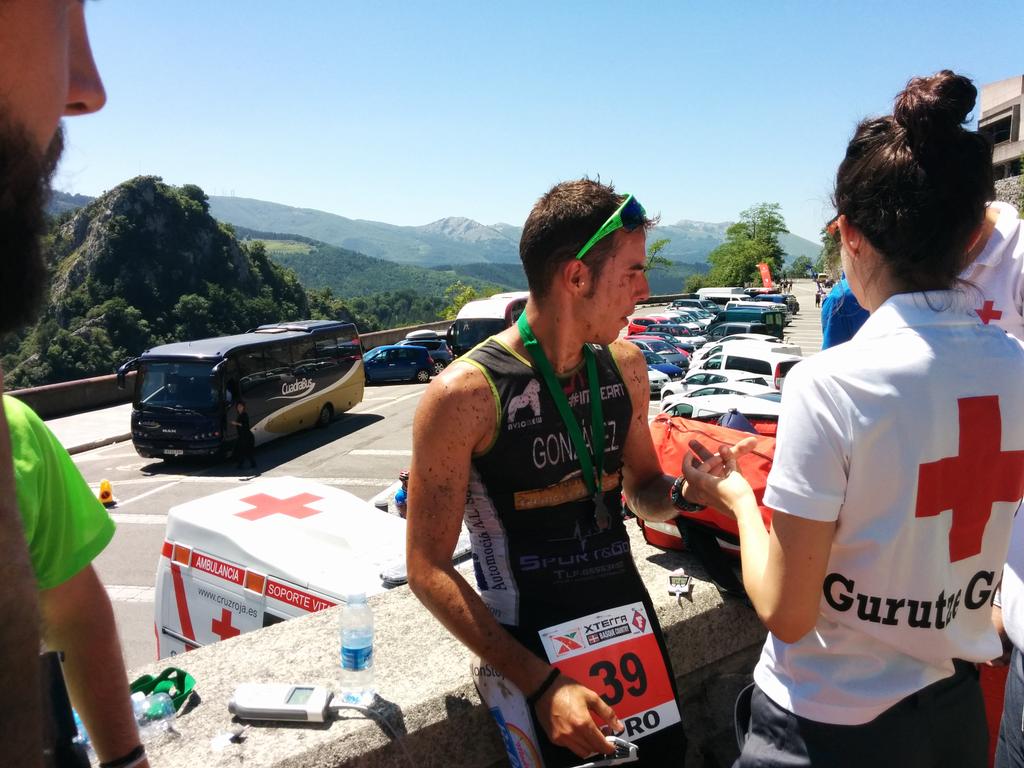XTERRASpain's tweet photo. Sufrimiento al límite @YiyoAlex. Segundo 20-24 tras @willyalonso8 #XTERRABasqueCountry http://t.co/noc9r021e2