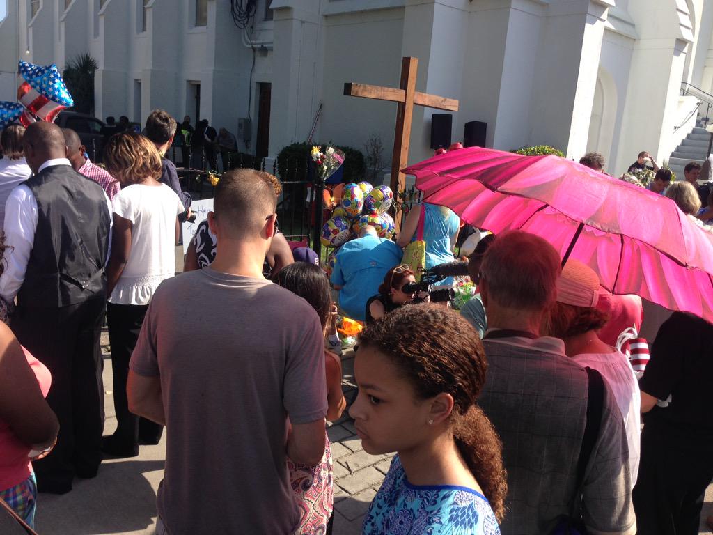 AshleighMNews's tweet image. Emanuel AME is so full, crowds have gathered outside listening by speakers posted on sidewalk @WSAV #MotherEmanuel