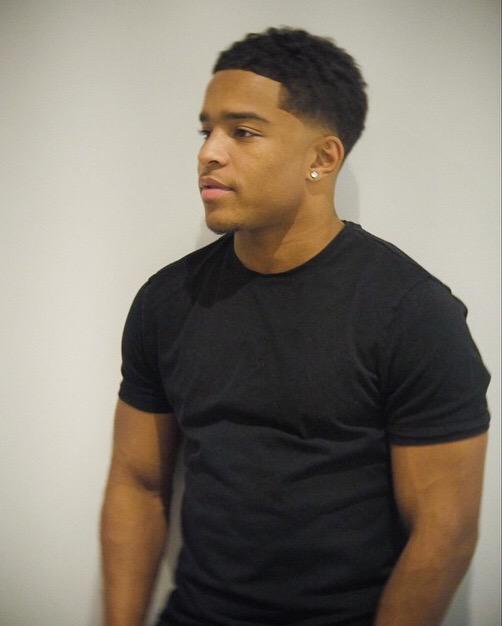 ebss_jones's tweet photo. He is literally all I want in life ahh😩 #justindiorcombs http://t.co/PNfquTdcFO