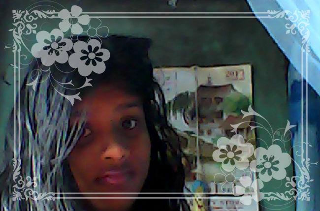 shavaniee's tweet photo. me mehself n i http://t.co/iCbYRCqmNv