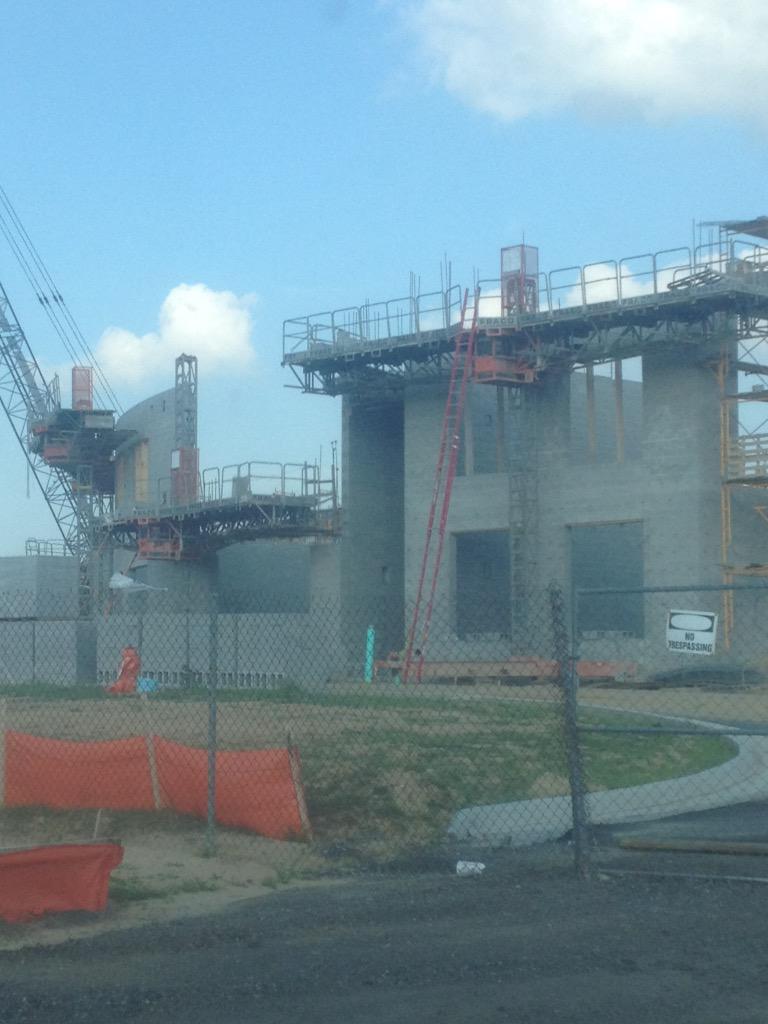 flhatzop's tweet photo. Awesome learning opportunities to come! #buildit #inspiredlearner http://t.co/FSJnCGqJe9