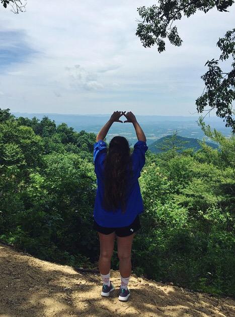 Aly had to make a pit-stop on her way to Maine to throw what she knows😉