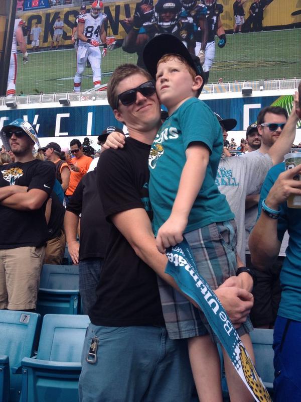 jagdrummer's tweet photo. @Jaguars #DadsofDuval http://t.co/PmCoXDF5o4