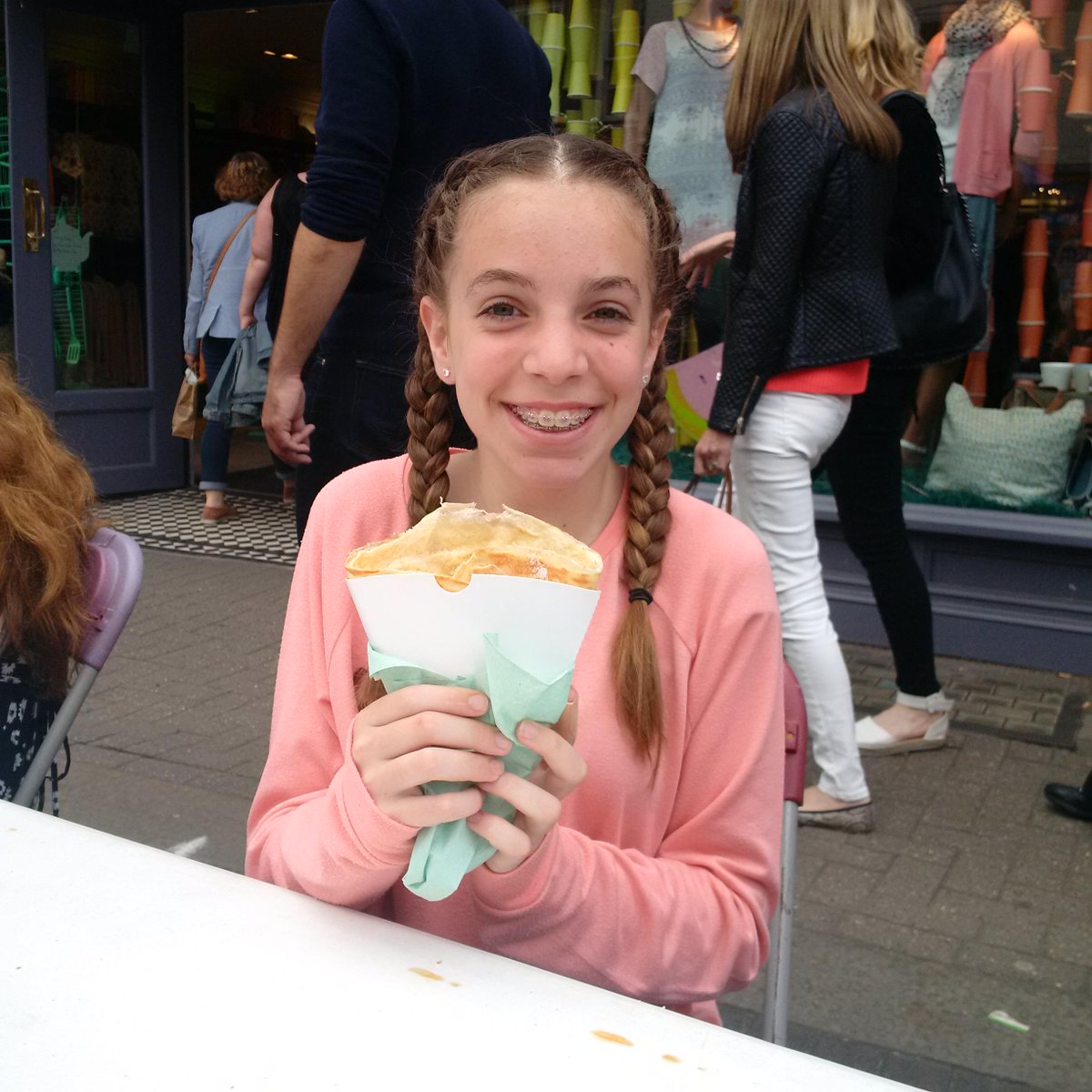 daninthegarden's tweet photo. Not quite France, but St Albans street fair will do!
#crepetastic http://t.co/YlYUxEkIrJ