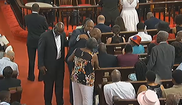 "Our hearts are broken. God can mend," #EmanuelAME First Sunday Service since shootings. #ChurchShooting via <a href="/wis10/">WIS News 10</a>