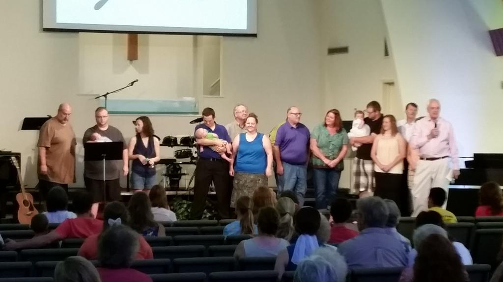 axjysr's tweet photo. Baby dedication and baptism on the same day, Father's Day!
#communitygrace http://t.co/uMJkm0ZpJI