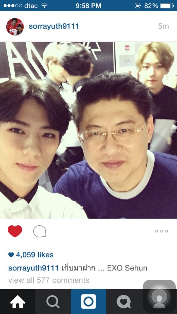 BAMBYXXM's tweet image. ลุงยุทธทำอิจอีกแล้ว...รอบนี้มาแบบเซลฟี่ #EXOluXioninBKKDay2