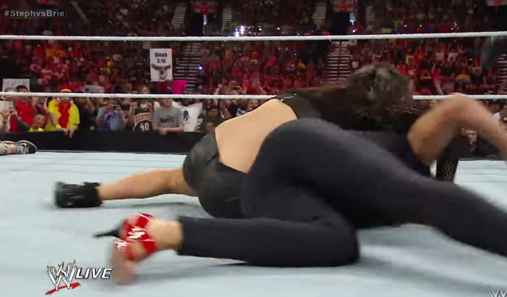 BillionDollaAss's tweet photo. #RAW2014 #BrievsSteph #SS14 #Ass #Booty http://t.co/d4fzh1IBBc