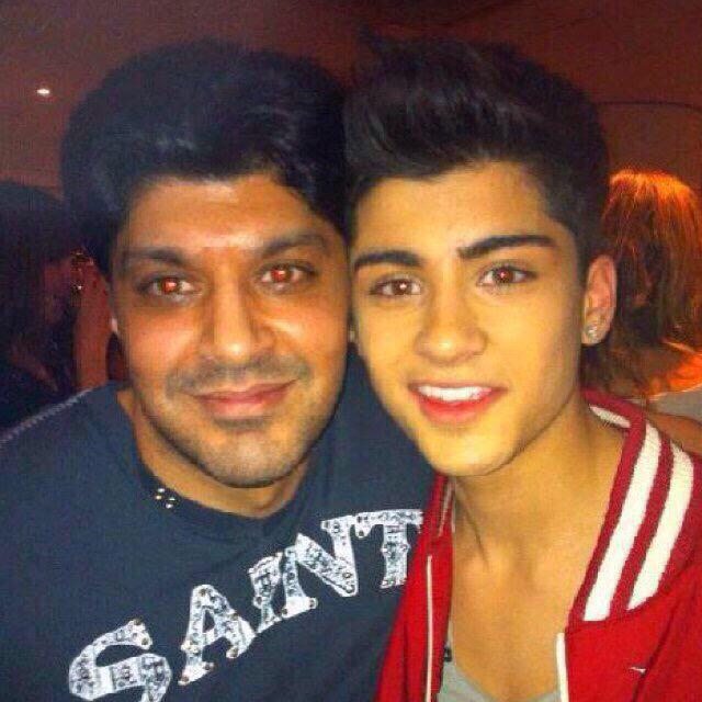 ZaynJMNews's tweet photo. Happy Father's Day to all the dads out there &amp; a big thank you to Yaser Malik for being an amazing dad to our Zayn! http://t.co/SB9cloNKZS