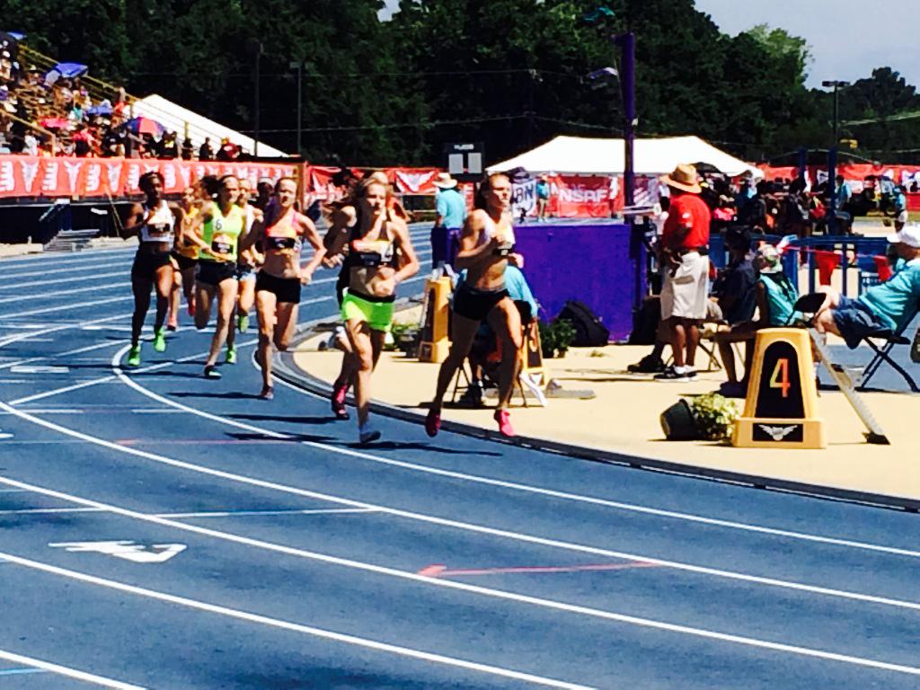 milesplit's tweet photo. Presley Weems (AL) wins section 2 in 2:12.51 of emerging elite girls 800 #NBNationals http://t.co/woYbEKtWwH