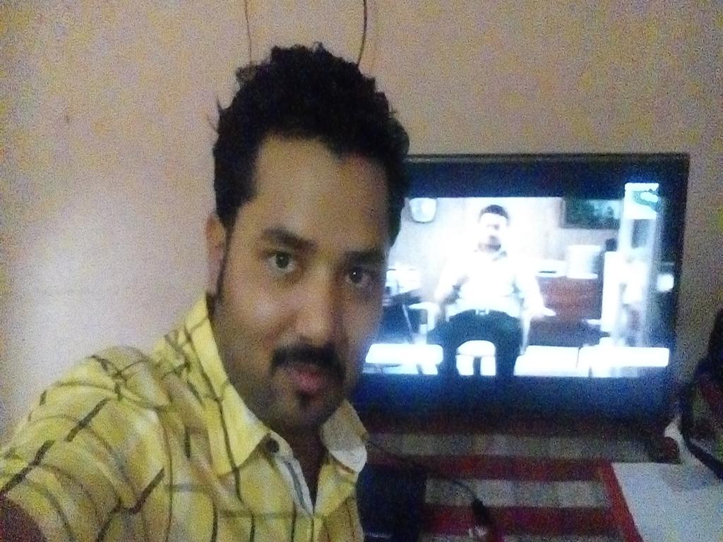 singhsatyam's tweet photo. #Telfie #Selfie @IndiaMART Ad #KaamYahinBantaHai #ImIndiaMART http://t.co/dxoZjXQ5UT