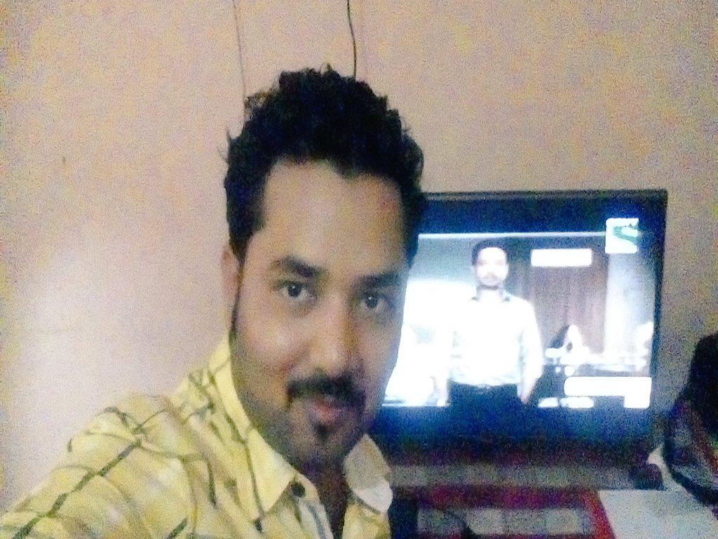 singhsatyam's tweet photo. #Telfie #Selfie @IndiaMART Ad #KaamYahinBantaHai #ImIndiaMART http://t.co/dxoZjXQ5UT
