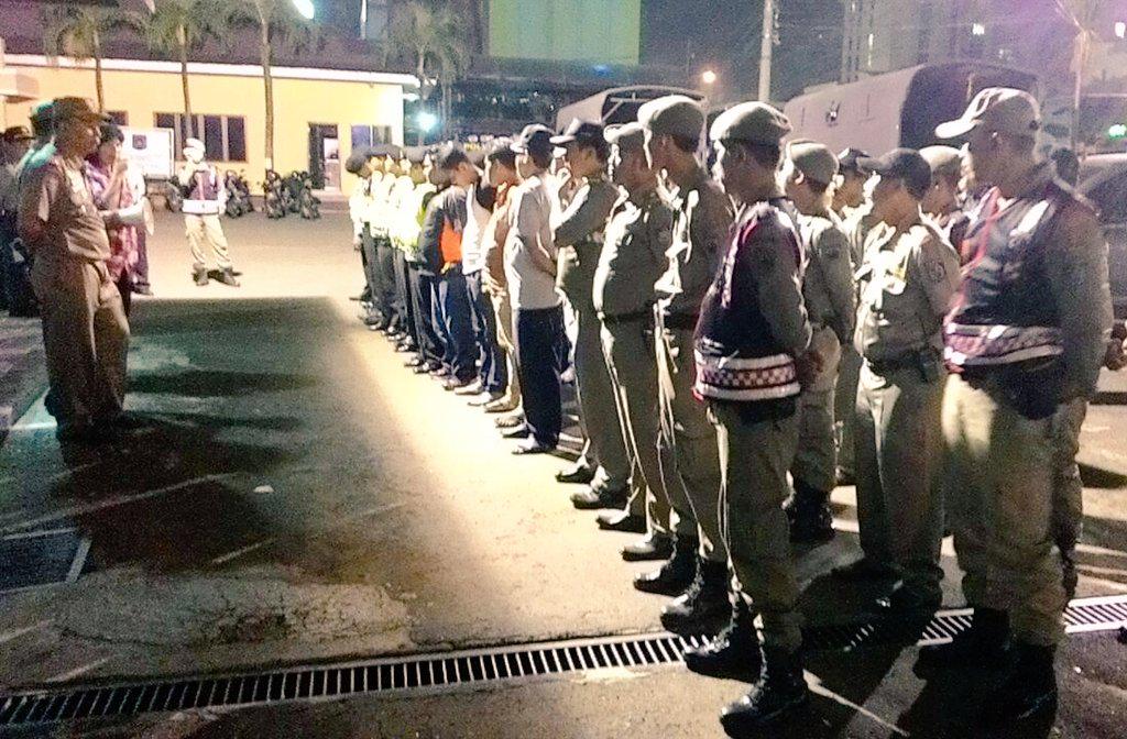 PolPPDepok's tweet photo. Giat Malam Monitoring Tempat Hiburan &amp; Hotel di Wilayah Kota Depok @Nur_Mahmudi @suzananina http://t.co/LtEe028Ugk