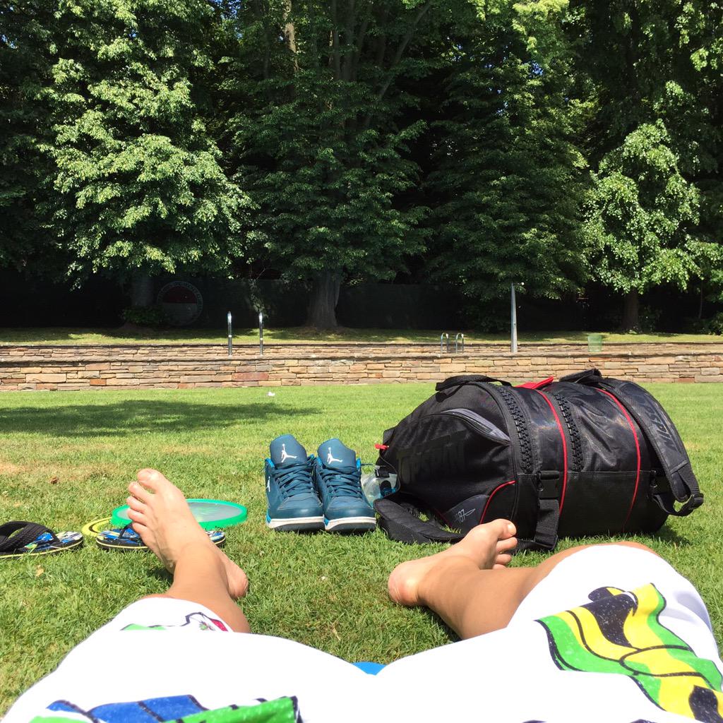 Hard work At the Pool #Topspin #officeinthepool