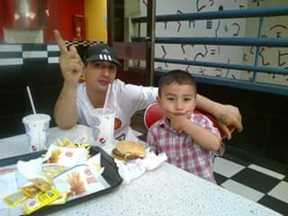 ivaan2001's tweet photo. Hoy Es Tu Día Narigon Y Ya Nos Estas Con Nosotros Nos Dejaste Ami Y A Tahiel Sin Decirnos Chau Te Extrañamos Narigon! http://t.co/ms51YvFeep