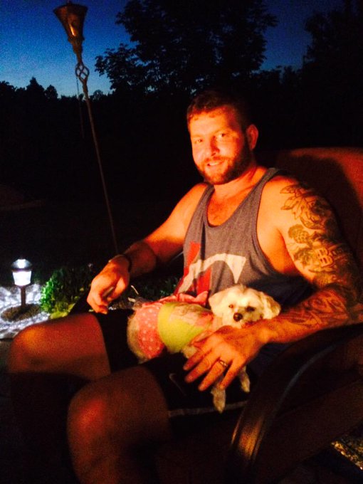 Happy Father's Day to the most wonderful daddy @COLBYJANSENXXX http://t.co/VMJ7aEcCXV<a href="/tag/torontopride"class="tags"><span>#torontopride</span></a><a href="/tag/hubbylove"class="tags"><span>#hubbylove</span></a>