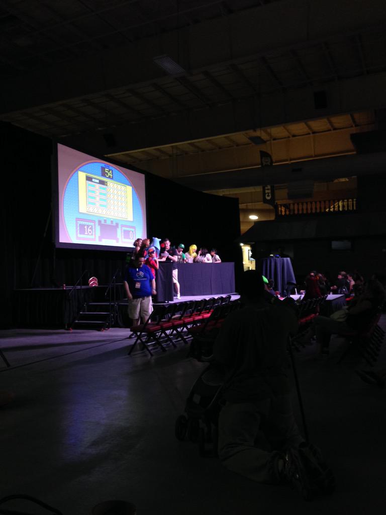 HandsOn_Buzzers's tweet photo. Thanks @AmazingComicCon for another great #ALVCC! Looking forward to Houston! #AlreadyWritingMaterial #GameShowLife http://t.co/lyHCUm5hhG