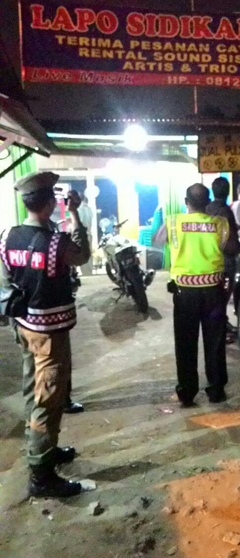 PolPPDepok's tweet photo. Hasil Monitoring Malam Msh Ada Tempat Karaoke dan Lapo yang Beroperasi @Nur_Mahmudi http://t.co/f6qiiAAX3i