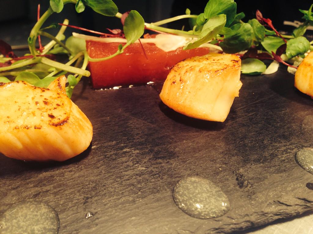 Greenway_Hall's tweet photo. Scallops, watermelon, pickled fennel, lime.. #FathersDay starter http://t.co/UhOVV1PT8w