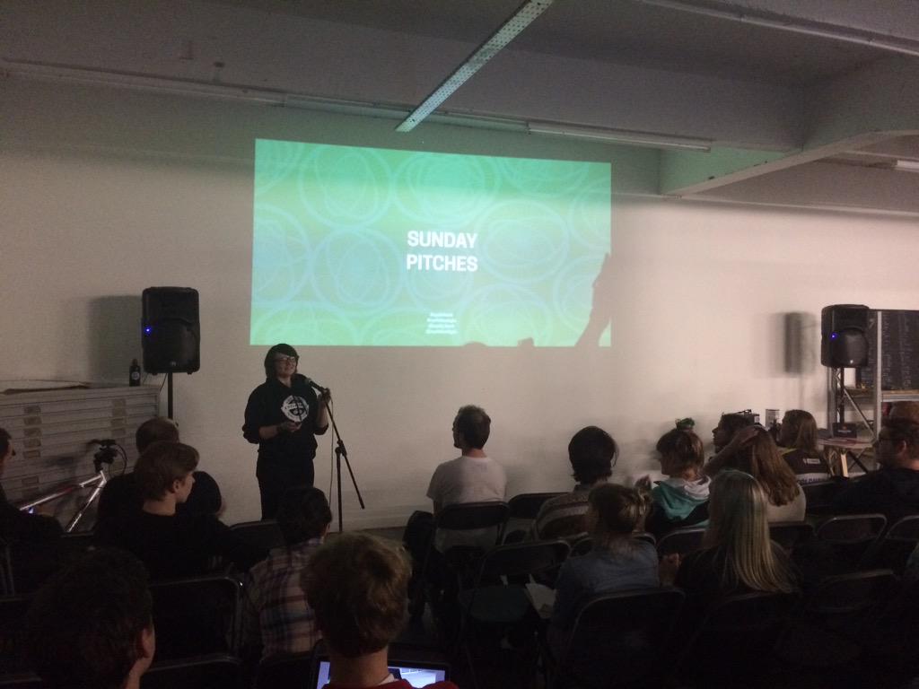 CarolCooke_44's tweet image. Pitch time! #cyclehackgla #cyclehack