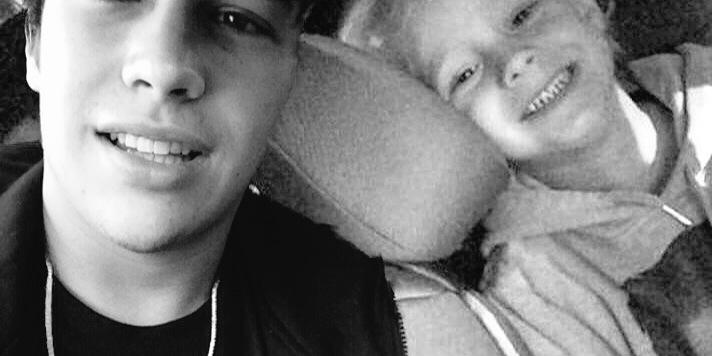 DaviPrivdo's tweet photo. Happy father's day Papais 😊❤️❤️ @izyungmahone @NeymarPrivate http://t.co/blDKqiucpO