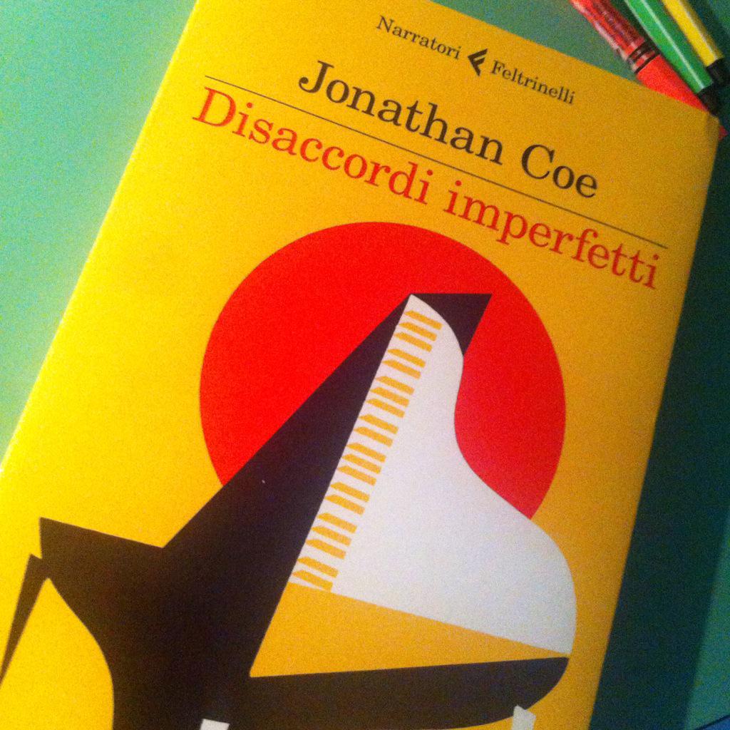 Lou_Bennet's tweet photo. Da tempo desideravo leggere il racconto di #Coe sull'ossessione x #TPLOSH e x caso me lo regalano per l'onomastico 😍 http://t.co/sDK6DGC1iO