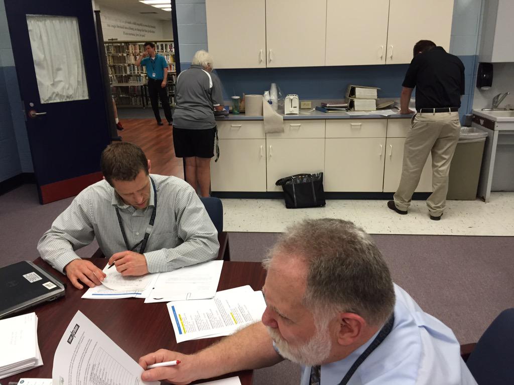 VernonTea's tweet photo. VTEA members wrote over 520 letters to our legislators. Keep your promise and fund our pension! #fundnjpension http://t.co/WPtnJXG73T